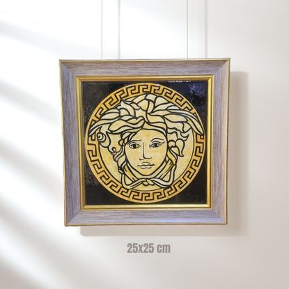 MEDUSA TEMALI İZNİK ÇİNİSİ TABAK ÇERÇEVELİ resmi