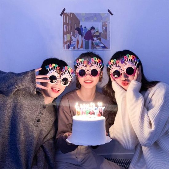 Happy Birthday Yazılı Pembe Fuşya Parti Gözlüğü resmi