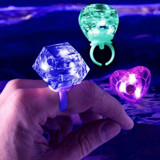 Kristal Tasarımlı Led Işıklı Mor Yüzük resmi