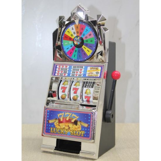 Slot Makinesi Çarkıfelekli  resmi