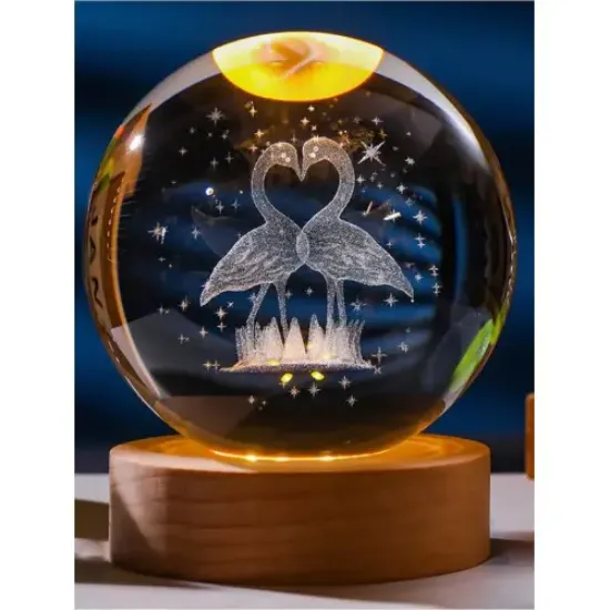 Ahşap Tabanlı LED Işıklı Flamingo Figürlü Kristal Küre resmi