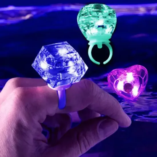 Kristal Tasarımlı Led Işıklı Mor Yüzük resmi