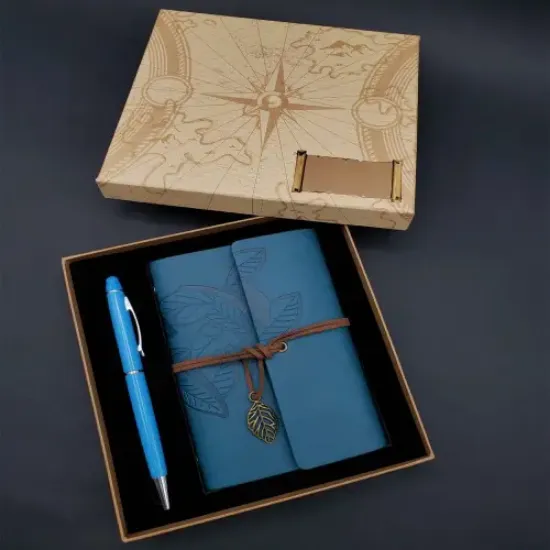Kutulu Yaprak Desenli Mavi Deri Defter Ve Kalem Seti  resmi