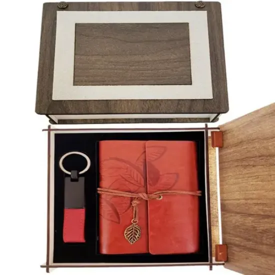 Özel Ahşap Kutulu Kiremit Rengi Deri Defter ve Anahtarlık Set resmi
