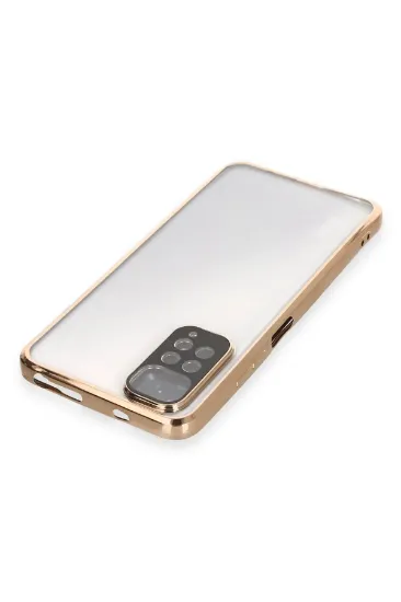 Newface Xiaomi Redmi Note 11 Kılıf Razer Lensli Silikon - Gold resmi
