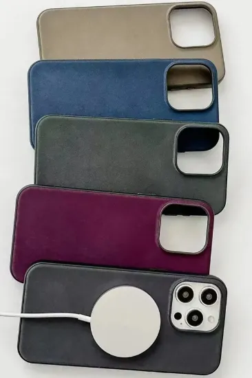 Newface iPhone 15 Pro Max Kılıf Karen Magsafe Kapak - Siyah resmi